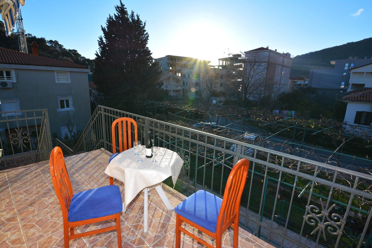 Apartments Jovana Petrovac Kültér fotó