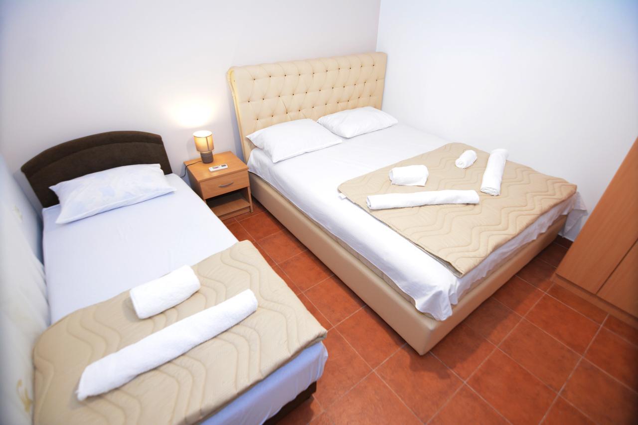 Apartments Jovana Petrovac Kültér fotó