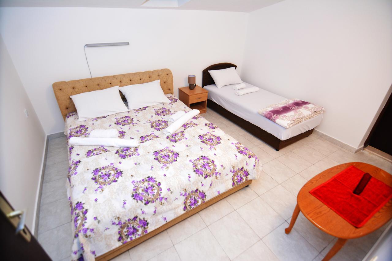 Apartments Jovana Petrovac Szoba fotó