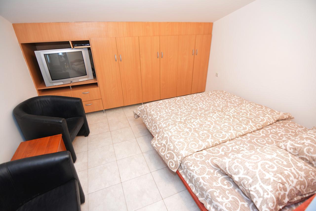 Apartments Jovana Petrovac Kültér fotó
