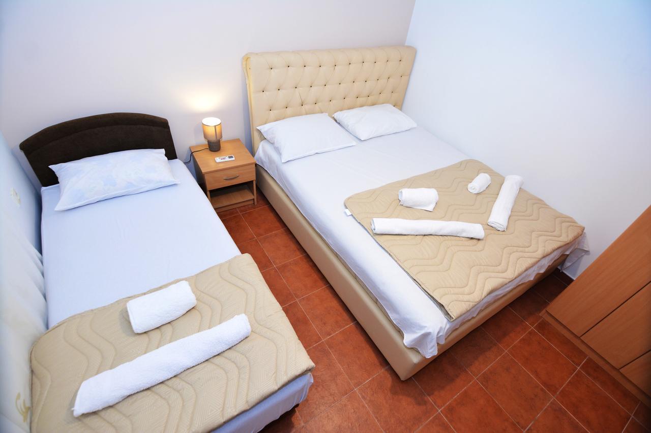 Apartments Jovana Petrovac Kültér fotó