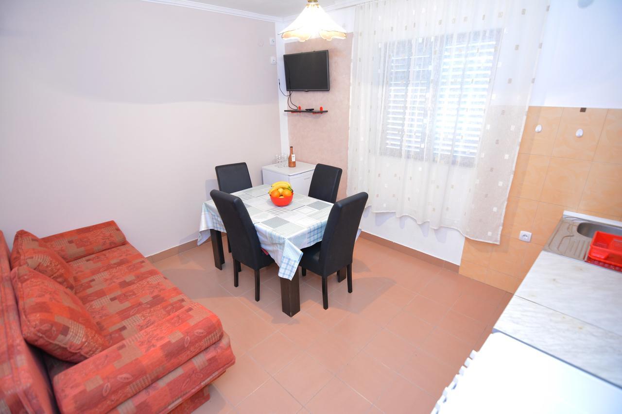 Apartments Jovana Petrovac Kültér fotó