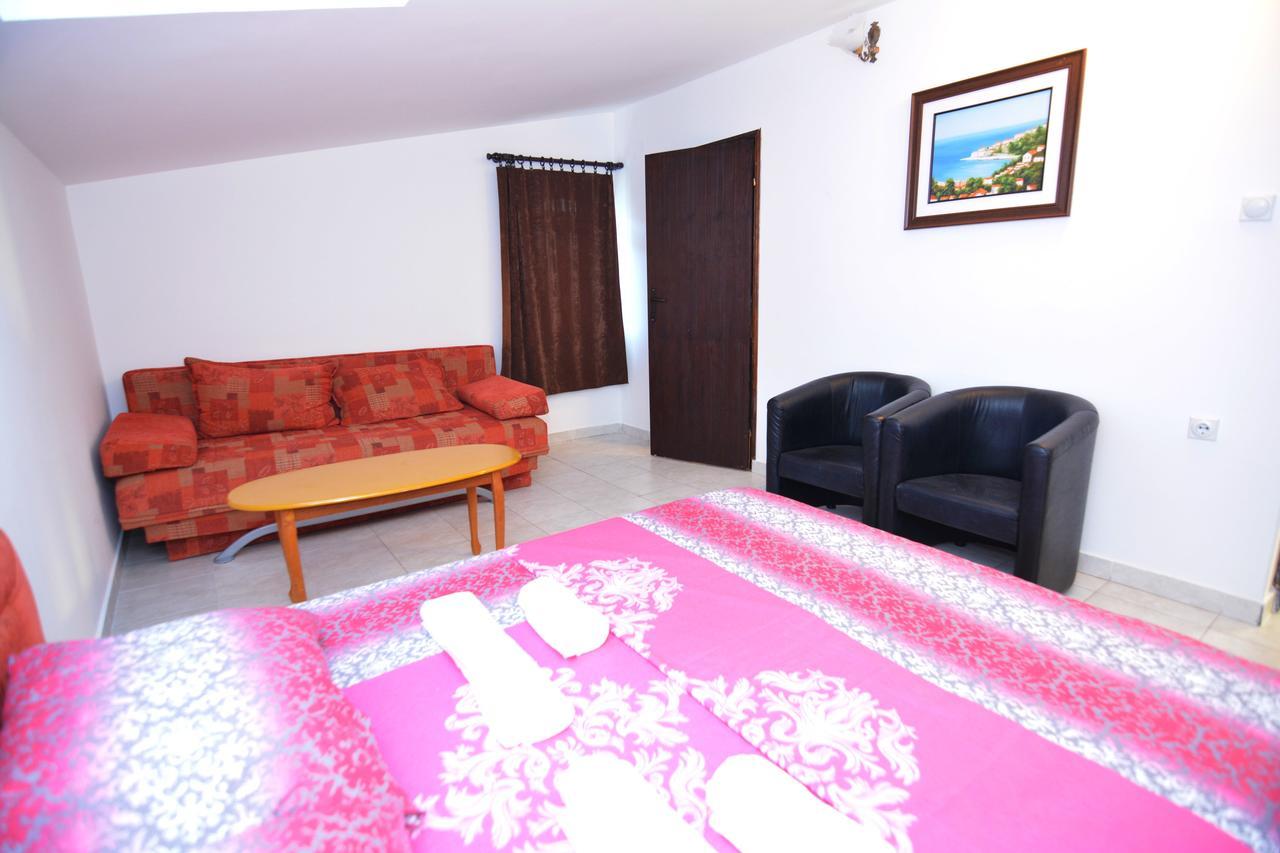 Apartments Jovana Petrovac Kültér fotó