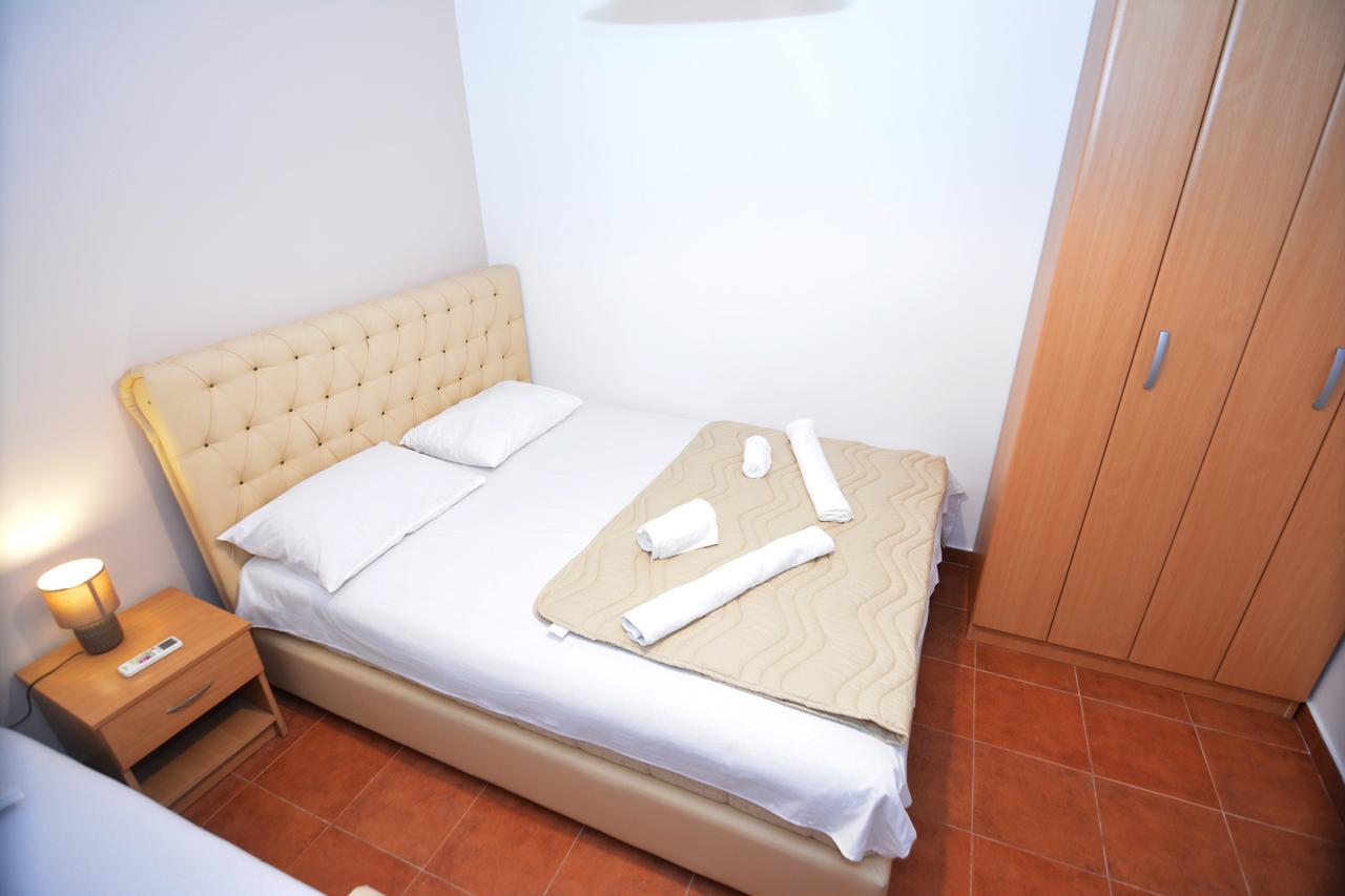 Apartments Jovana Petrovac Kültér fotó