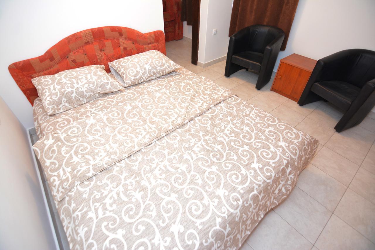 Apartments Jovana Petrovac Kültér fotó
