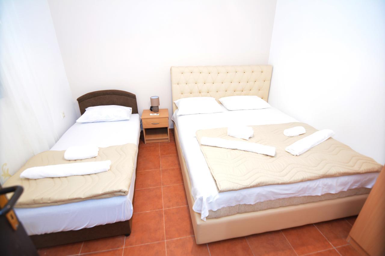 Apartments Jovana Petrovac Kültér fotó