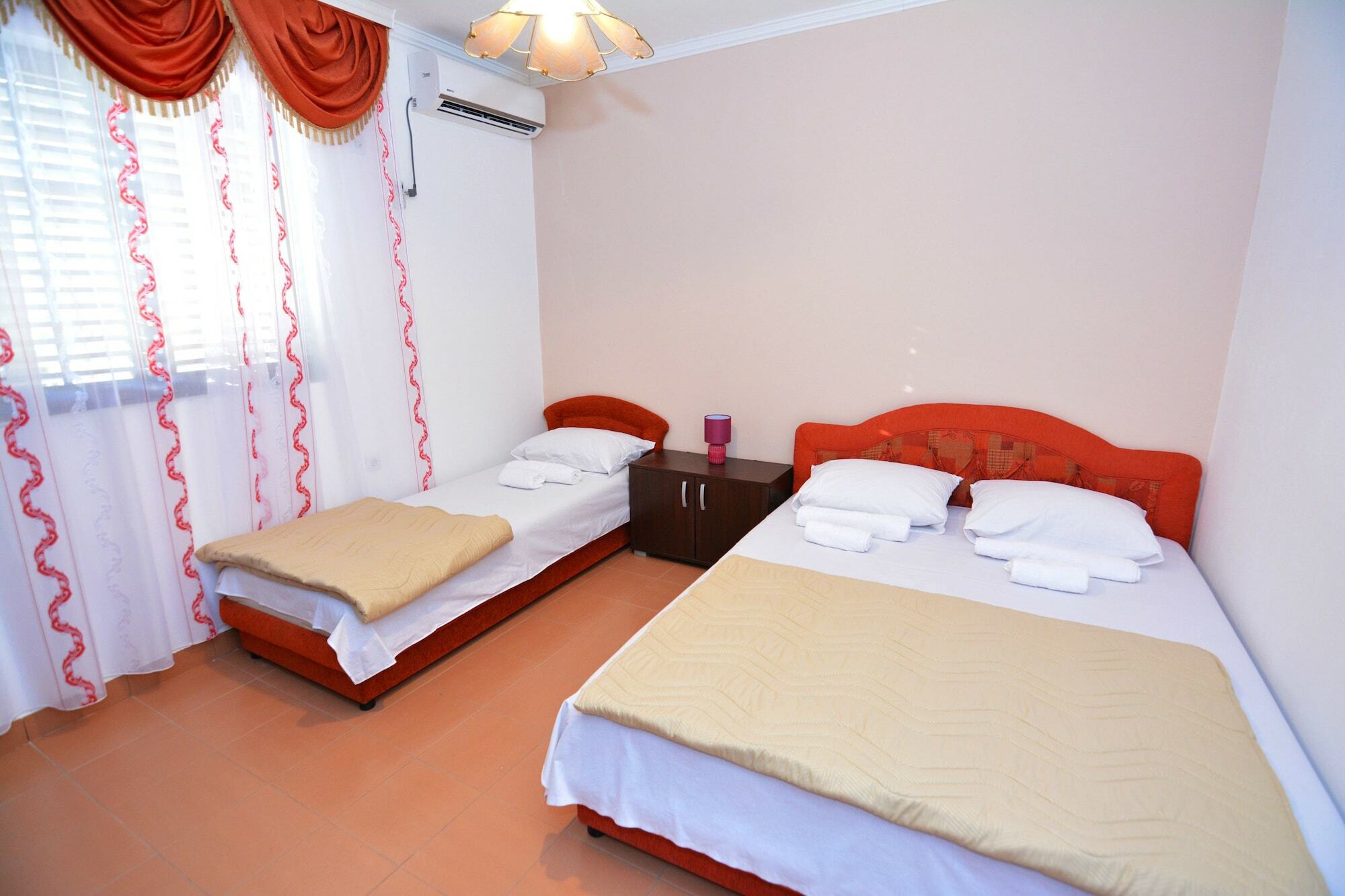 Apartments Jovana Petrovac Kültér fotó